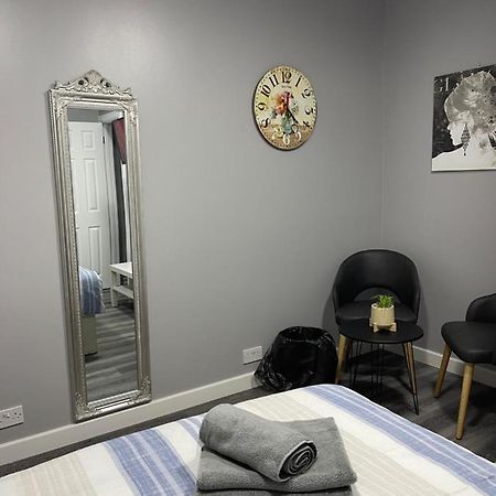 Grays Accommodation B&B المظهر الخارجي الصورة