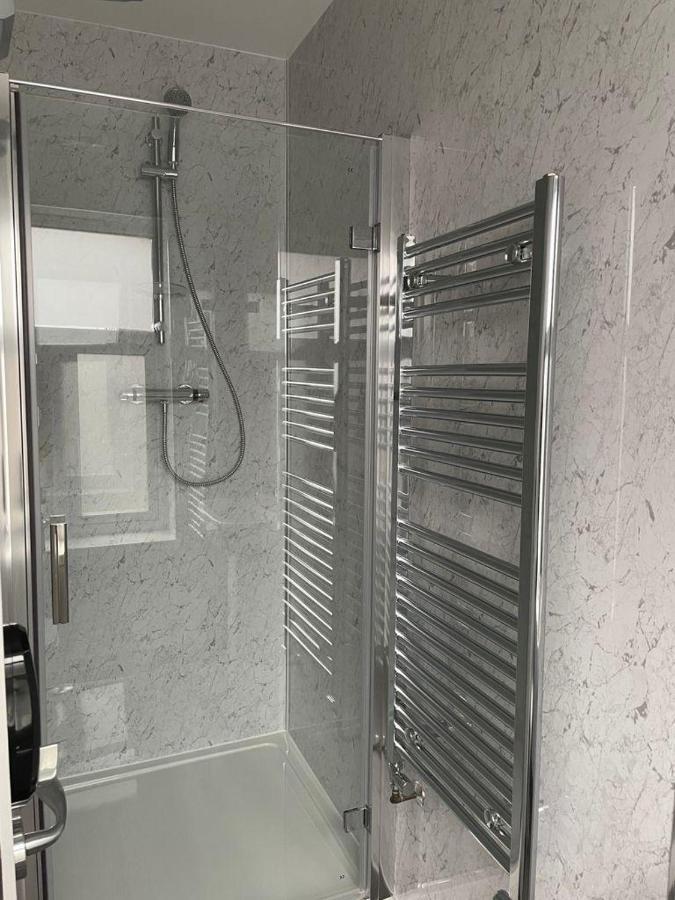 Grays Accommodation B&B المظهر الخارجي الصورة
