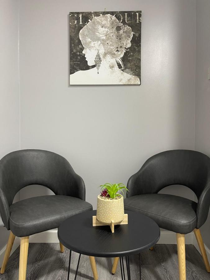 Grays Accommodation B&B المظهر الخارجي الصورة