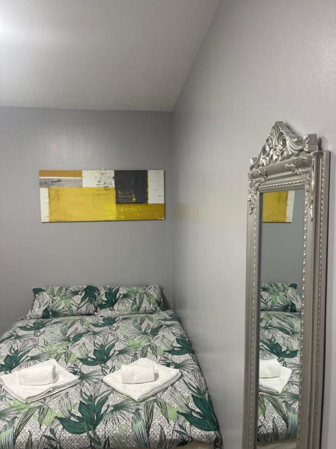 Grays Accommodation B&B المظهر الخارجي الصورة