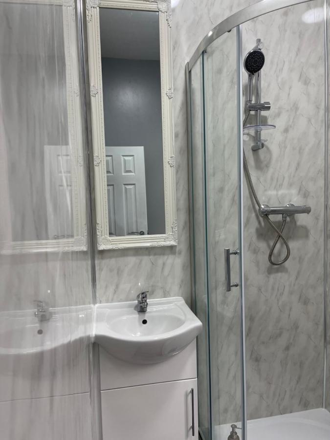 Grays Accommodation B&B المظهر الخارجي الصورة